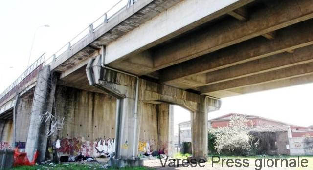 Gallarate: tenta il suicidio dal Ponte della Mornera