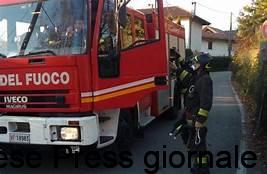 Varese, incendio autovettura nel comune di Sesto Calende